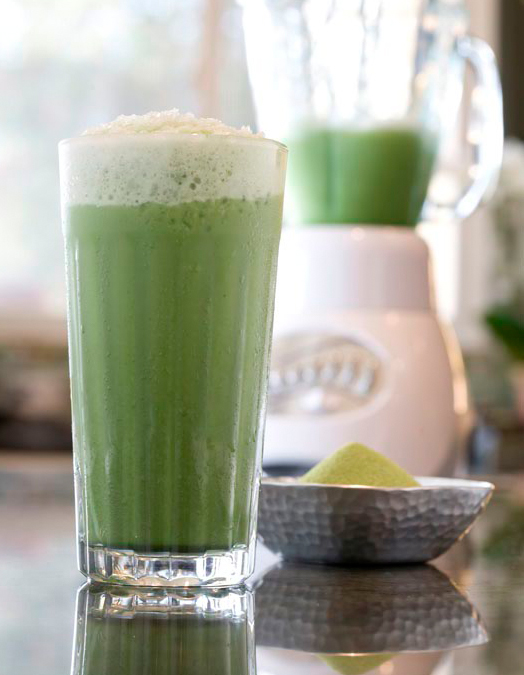 green matcha smoothie